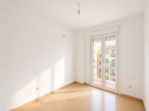 Apartment in San Luis de Sabinillas - view 1