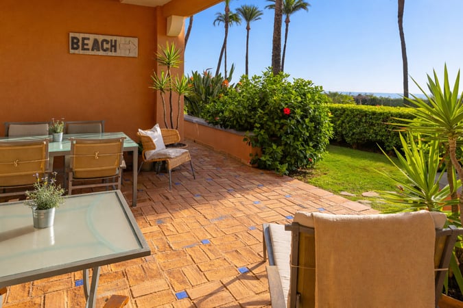 Apartment in Casares - view 1