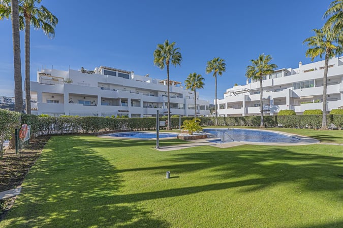 Penthouse in Estepona - view 1