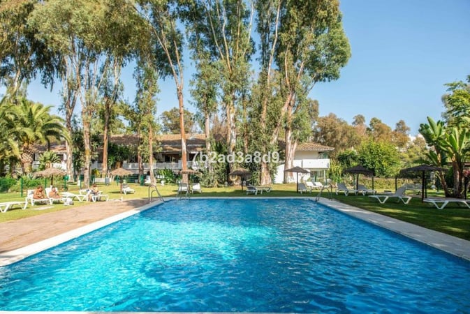 Apartment in Puerto Banus - view 1