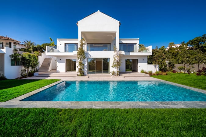 Villa in Malaga - view 1