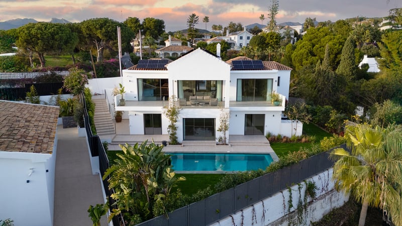 Villa in Malaga - view 1