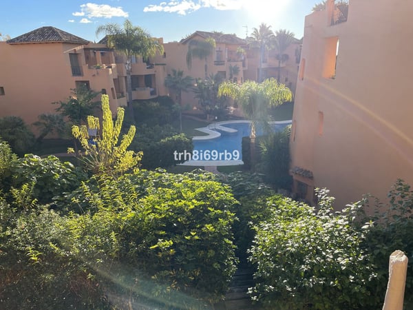 Apartment in Bel-Air - view 1