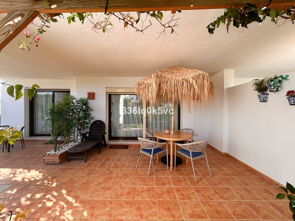 Apartment in Casares - view 1