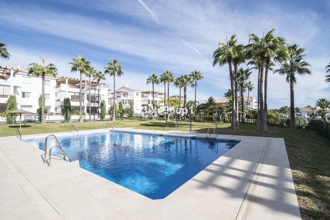 Apartment in Estepona - view 1