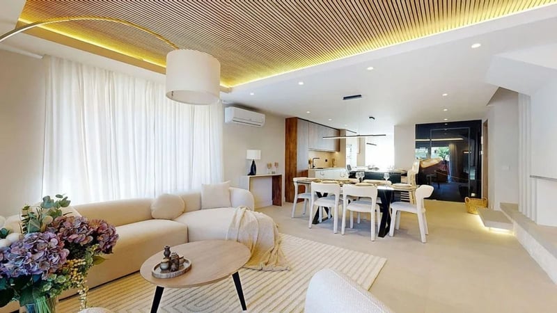 House in La Atalaya - view 1