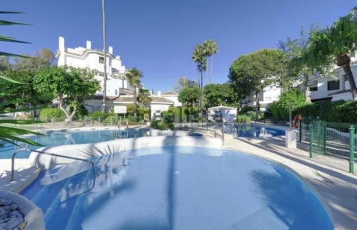Apartment in Marbella - view 1