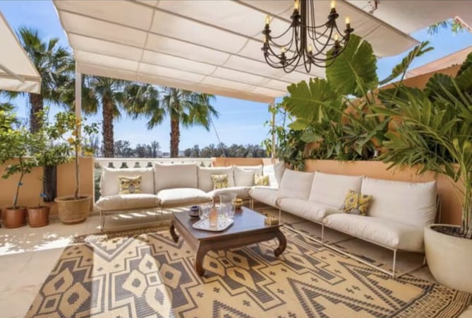 Penthouse in Estepona - view 1
