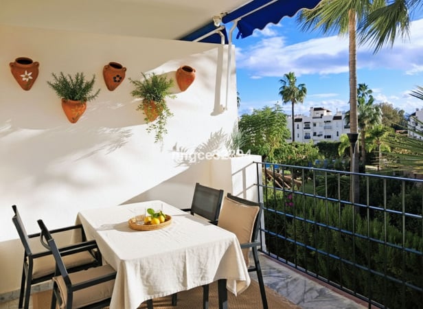 Apartment in Puerto Banus - view 1