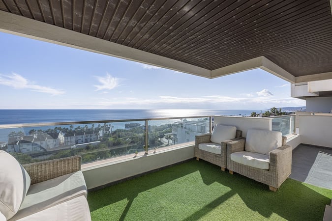 Apartment in Casares - view 1