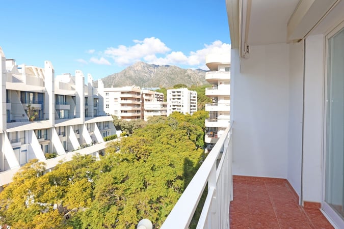 Apartment in Marbella - view 1