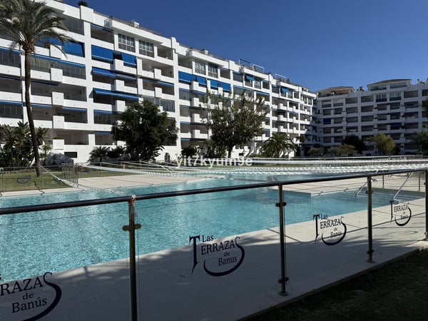 Apartment in Puerto Banus - view 1