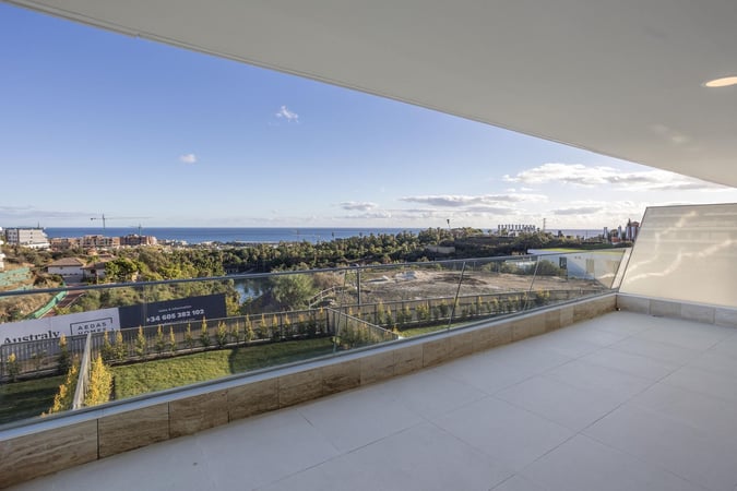 Apartment in Estepona - view 1