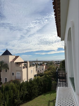 Apartment in Estepona - view 1