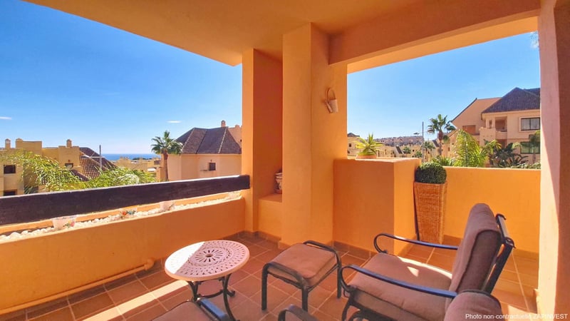 Apartment in La Duquesa - view 1