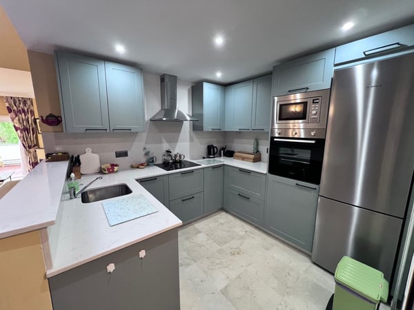 Apartment in Las Chapas - view 1