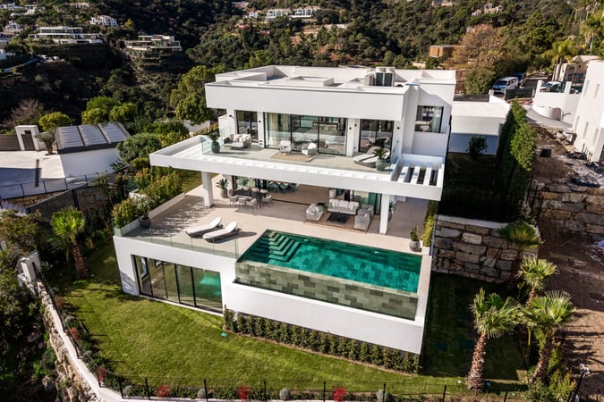 Villa in Atalaya Isdabe - view 1