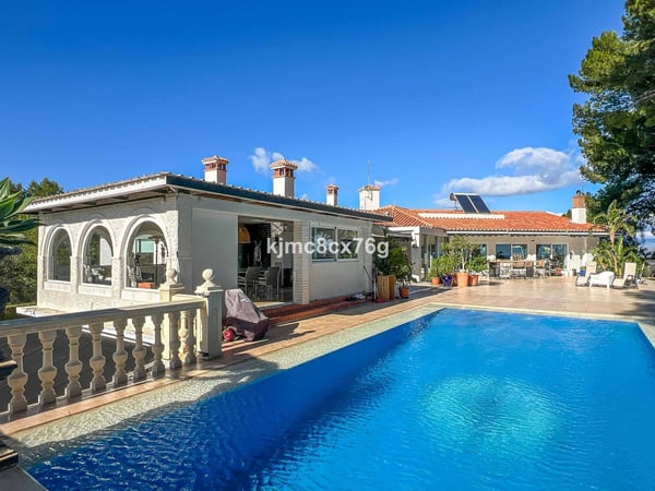 Villa in Torremolinos - view 1