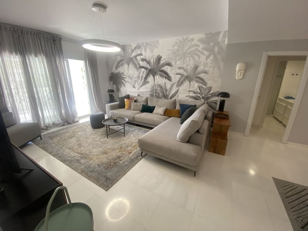 Apartment in Puerto Banus - view 1