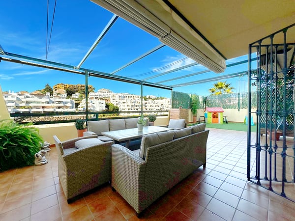 Apartment in Estepona - view 1