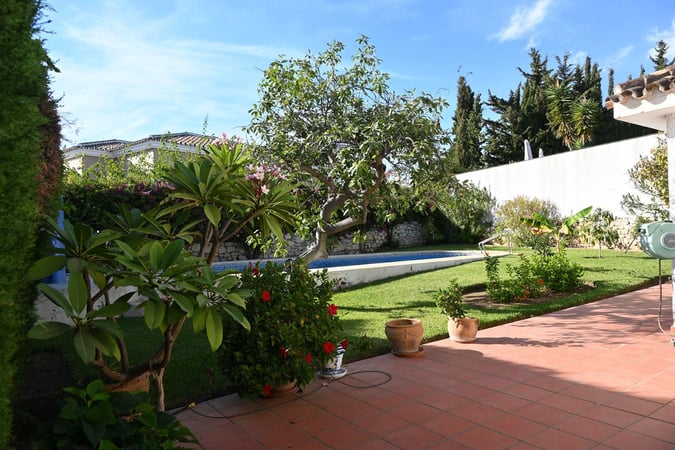 Villa in Mijas Costa - view 1