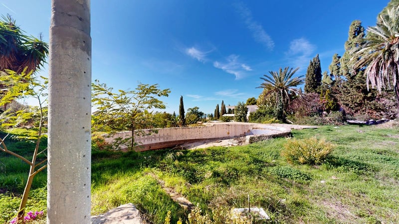 Land in Artola - view 1