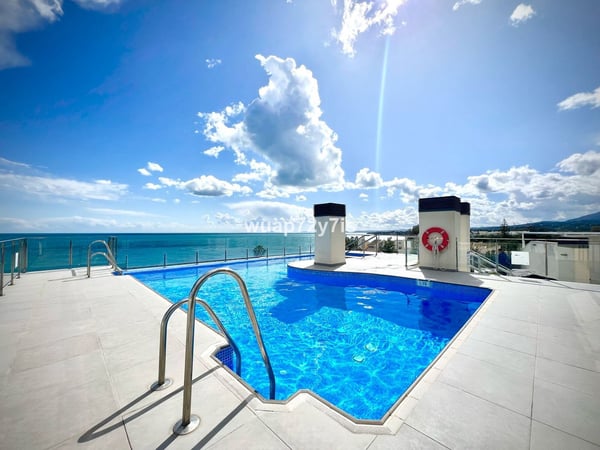 Apartment in Estepona - view 1