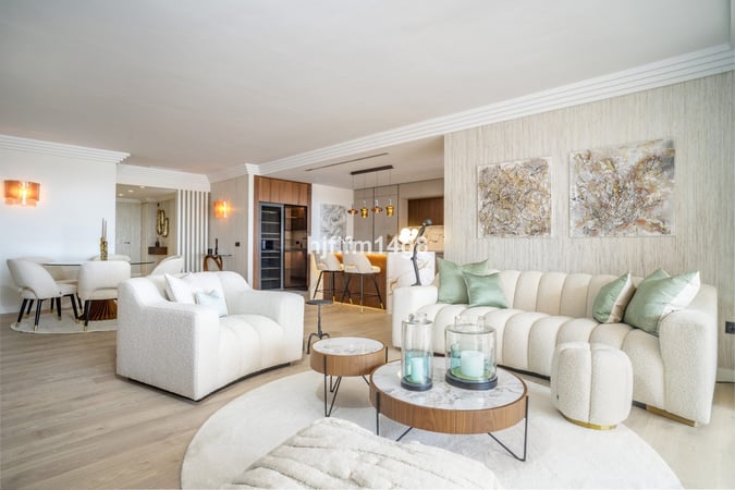 Apartment in Nueva Andalucia - view 1