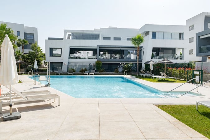 Apartment in Estepona - view 1