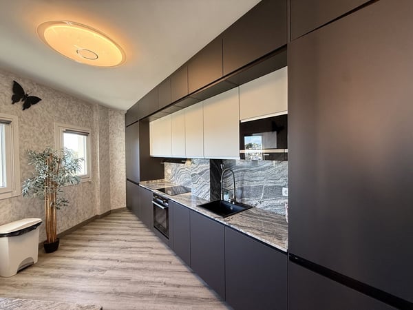 Apartment in Estepona - view 1