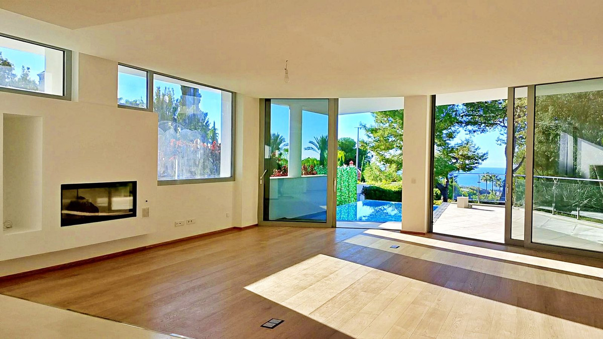 House in Marbella - Image 2