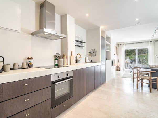 Apartment in Nueva Andalucia - view 1