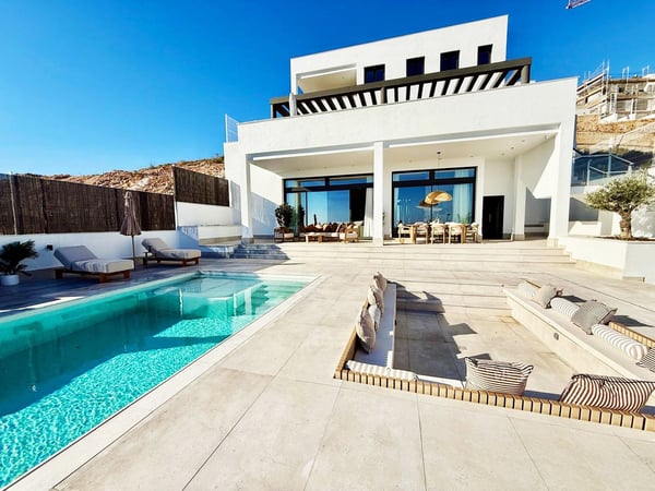 Villa in Benalmadena - view 1