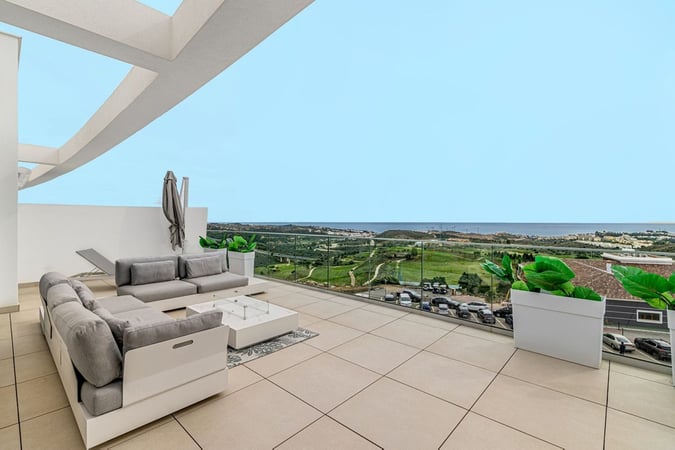 Apartment in Sitio de Calahonda - view 1