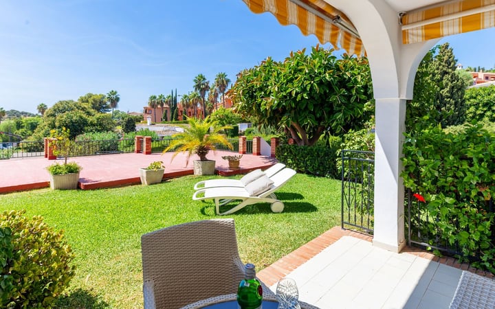 Apartment in El Paraiso - view 1