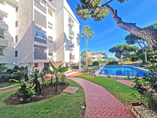 Apartment in Sitio de Calahonda - view 1