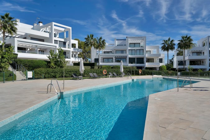 Apartment in Estepona - view 1