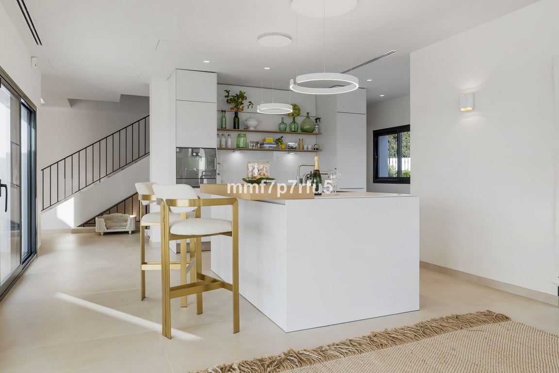 Villa in Marbella - Image 3