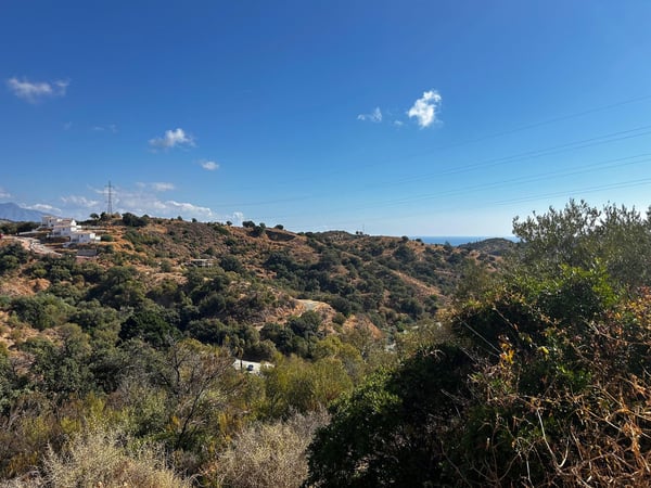 Land in Estepona - view 1
