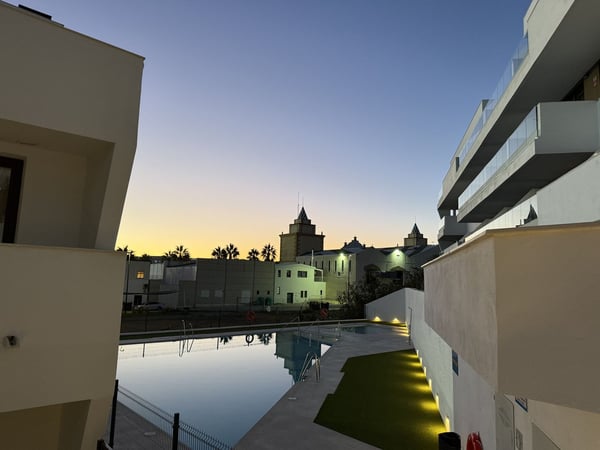 Apartment in Estepona - view 1