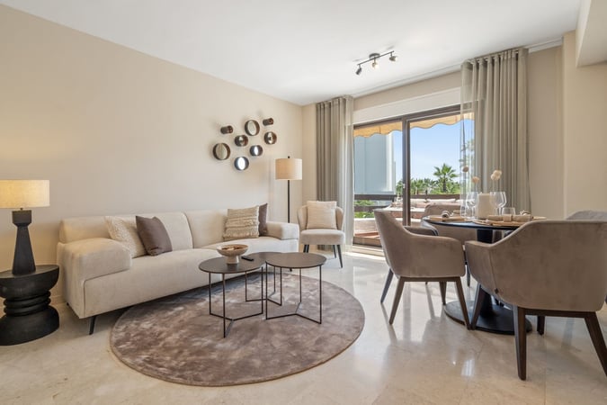 Apartment in Estepona - view 1