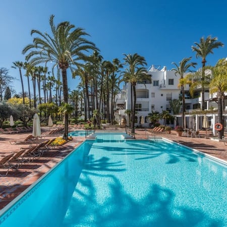 Apartment in Puerto Banus - view 1