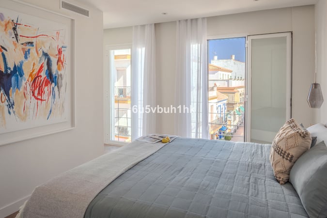 Apartment in Estepona - view 1