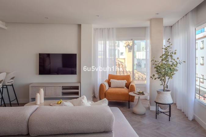 Apartment in Estepona - view 1