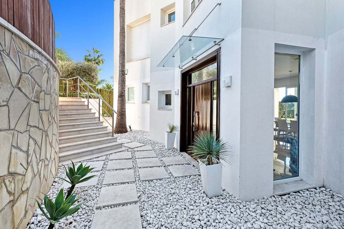 Villa in Malaga - Image 2