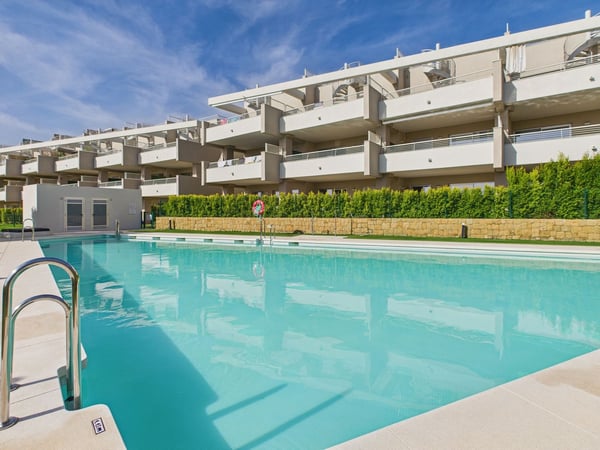 Apartment in Estepona - view 1