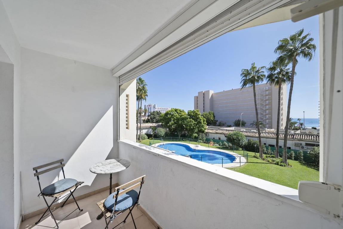 Apartment in Torremolinos - Image 2