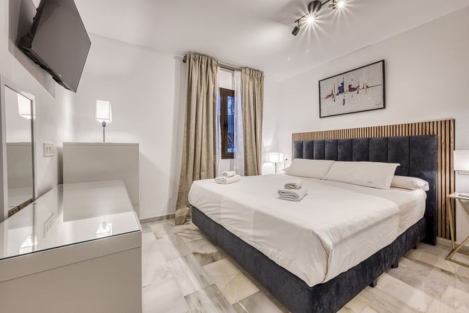 Apartment in Puerto Banus - view 1