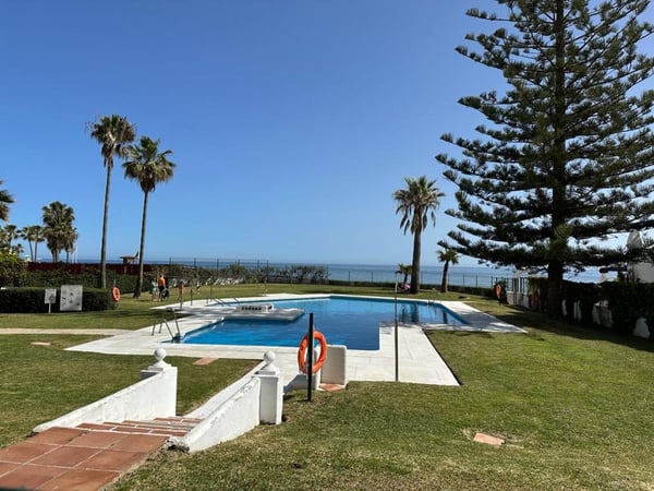 Apartment in Sitio de Calahonda - view 1