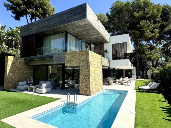 Villa in Malaga - view 1